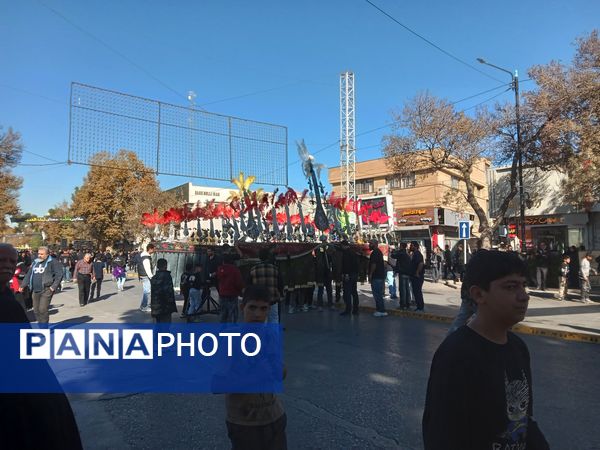 مراسم عزاداری شهادت حضرت فاطمه زهرا (س) در خیابان های نیشابور