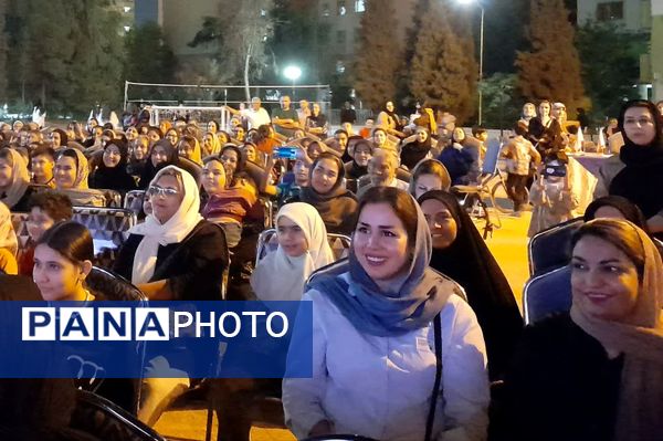 برنامه دورهمی شهروندی هم ساده‌ها در مجتمع مدرس شیراز 