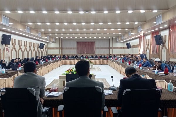 جلسه هم‌اندیشی معاونان و مربیان در خلیل آباد