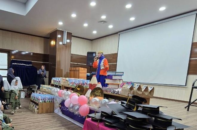 جشن فارغ‌التحصیلی کودکستان بهار و بابک شهرستان بوشهر