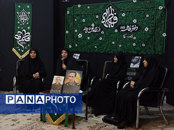 هیات دانش‌آموزی انصارالمهدی در روز تکریم همسران و مادران شهدا