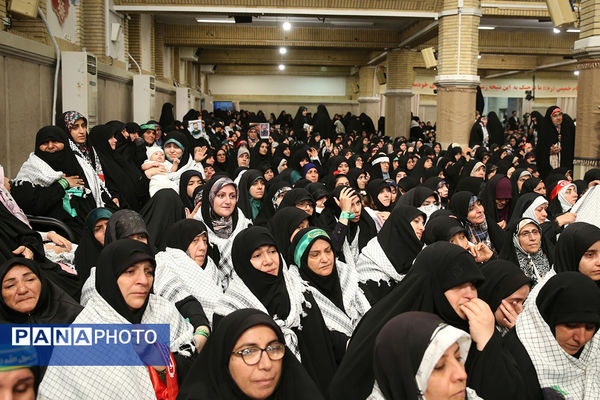 دیدار پیشکسوتان و فعالان دفاع مقدس و مقاومت با مقام معظم رهبری