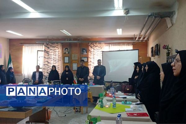 نشست تخصصی کارشناسان فنی و حرفه ای و کاردانش استان تهران در اسلامشهر