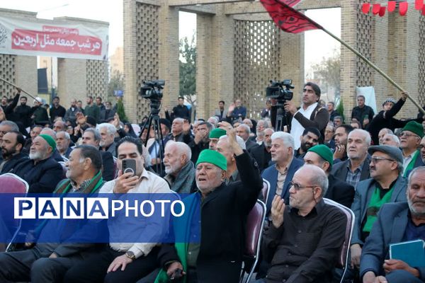 استقبال باشکوه مجاوران امام مهربانی‌ها از میهمانان بیست و دومین اجلاسیه بین‌المللی پیرغلامان حسینی در مشهد