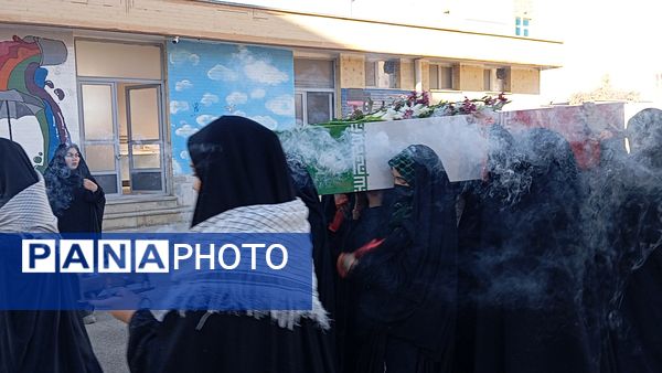 رویداد «لاله‌های روشن» همراه با استقبال از شهید گمنام