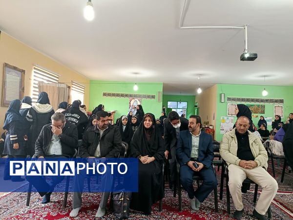 نواخته شدن زنگ هفته پژوهش در دماوند