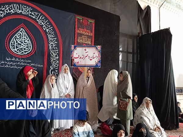 حضور دانش آموزان در نماز جمعه کاشمر