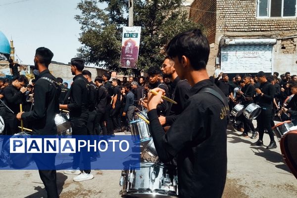 تعزیه خوانی و زنجیر زنی در روستای بزرگ فدیشه نیشابور