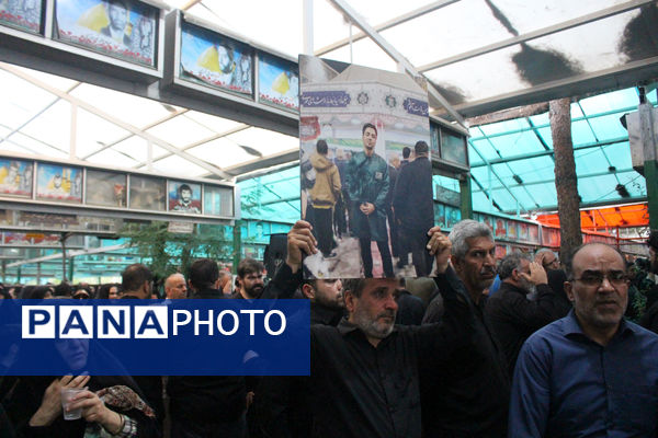 خاکسپاری نوجوان شهید «محمدحسین خاکی» در گلزار شهدای قم