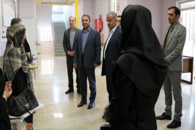 گفت و گوی مستقیم معاون وزیر با اولیای دانش آموزان