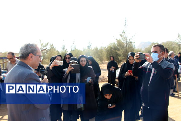 بازدید اصحاب رسانه از پروژه‌های شهرداری یزد در قالب «اتوبوس خبر»