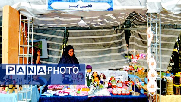 تی‌تی ؛‌ جشنی‌که تاکستان‌ را‌ به‌ تپش‌ انداخت