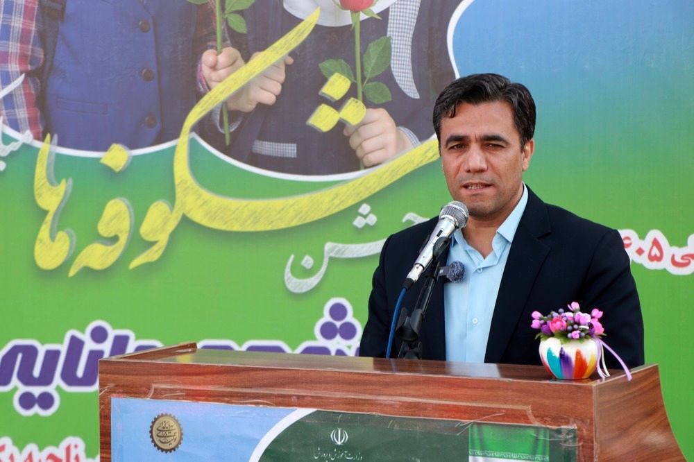 عدالت آموزشی، حق همه دانش‌آموزان است