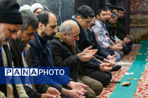 آیین معنوی اعتکاف در حرم مطهر رضوی- ۱