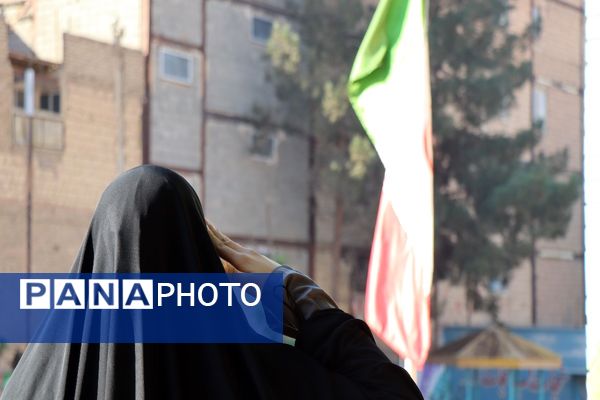 صبحگاه مدرسه شیخ مفید پاکدشت