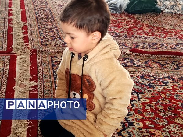 حضور کودکان در نماز جمعه کاشمر 