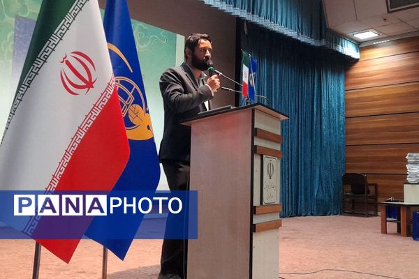 مراسم اختتامیه انجمن‌های اسلامی و معارفه مسئول جدید انجمن در ناحیه دو شهرری 