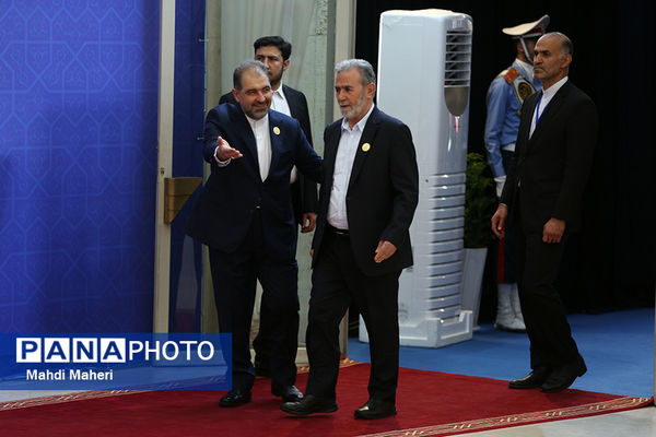 ورود مهمانان مراسم تحلیف رئیس‌جمهوری به مجلس شورای اسلامی 