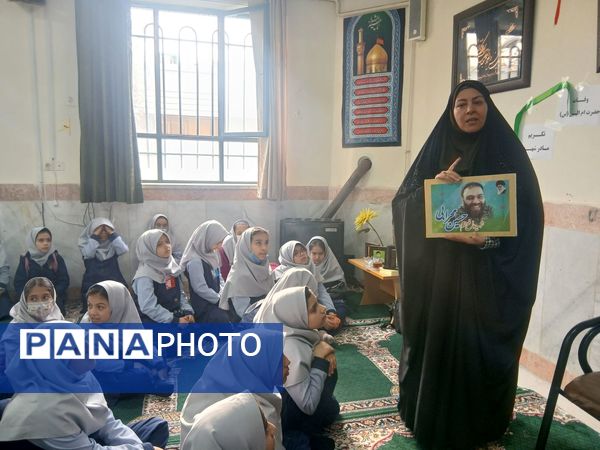 روایتگری زندگی  شهدا از زبان خواهر شهید محرابی دبستان میثاق ناحیه سه