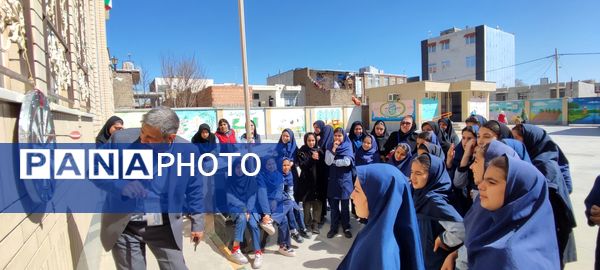 مسابقات استعداد یابی دارت در دبستان دخترانه آزادی شیروان