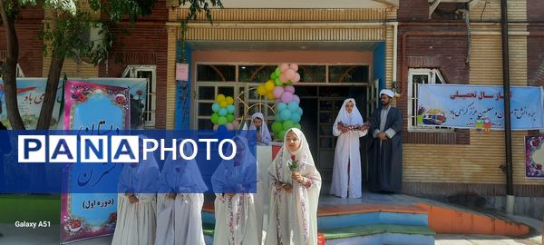 جشن شکوفه‌ها در مدارس سملقان