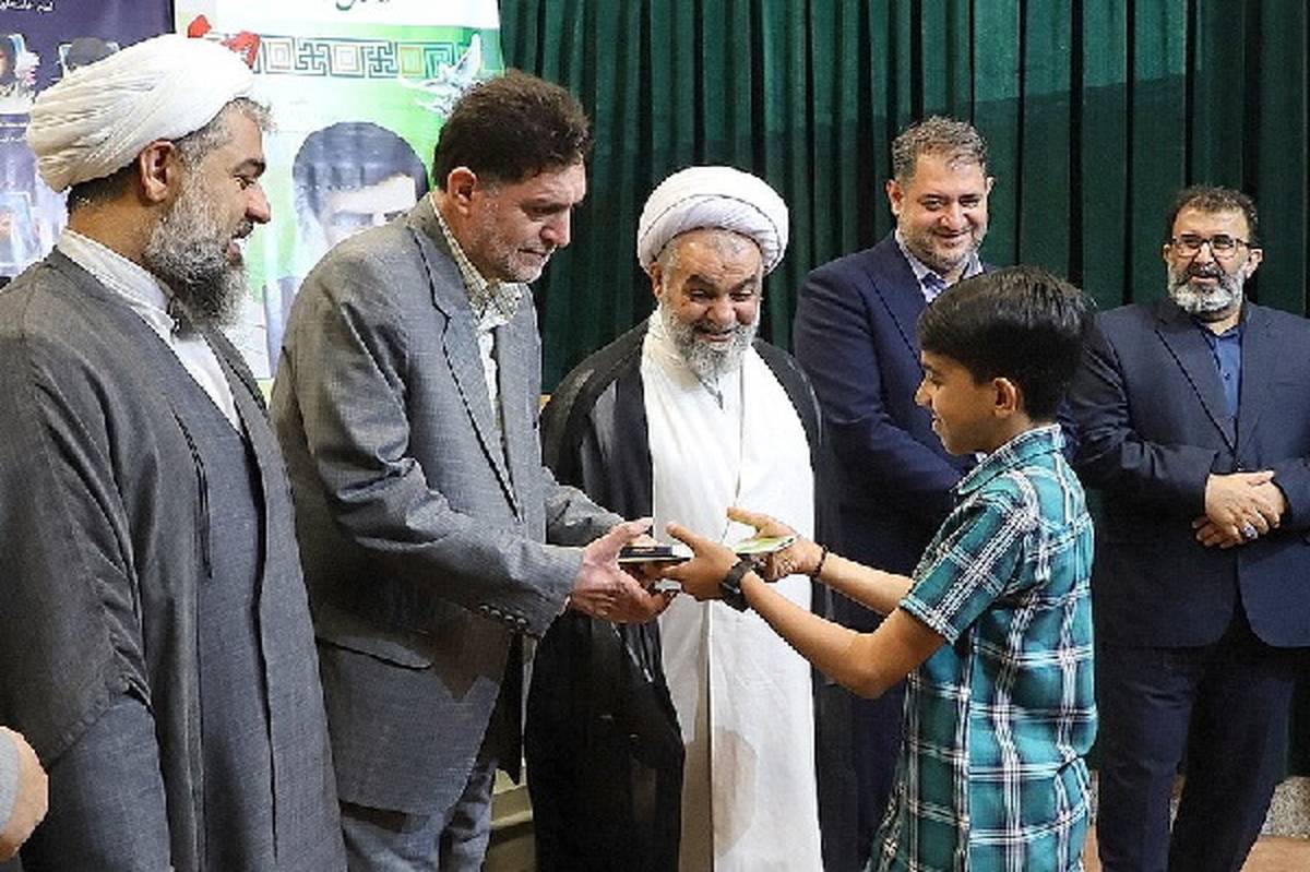 دو خبرنگار پانا استان قم رتبههای برتر رویداد رسانهای میثاق را کسب کردند