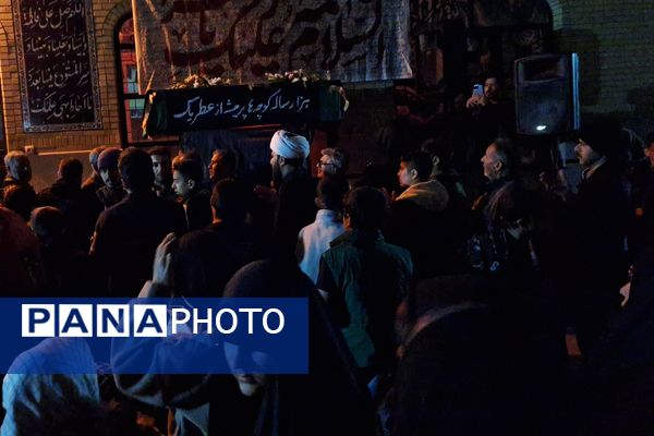 مراسم تشییع نمادین تابوت حضرت زهرا (س)در خیابان قناعت پیشه شیراز