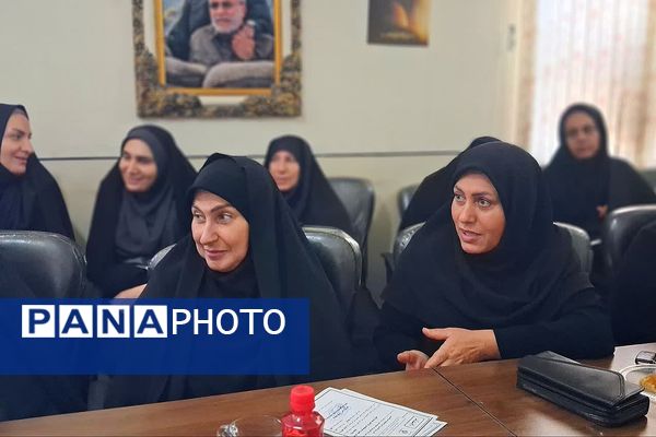 نشست هم‌اندیشی بانوان تأثیرگذار روستای شوش در باشت