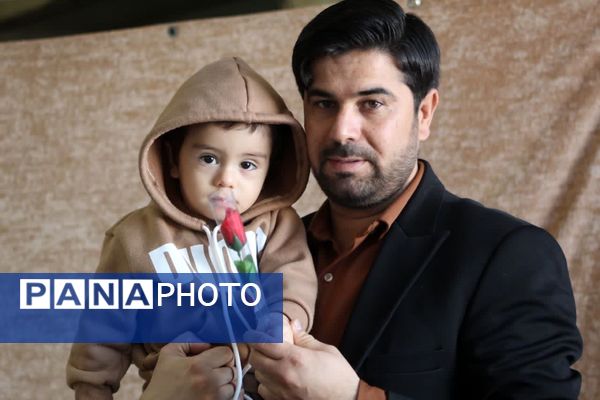 اجرای پویش من‌ و بابام در خاتم 