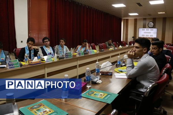 اولین نشست قطبی کمیسیون تربیت بدنی، بهداشت و سلامت مجلس دانش آموزی 