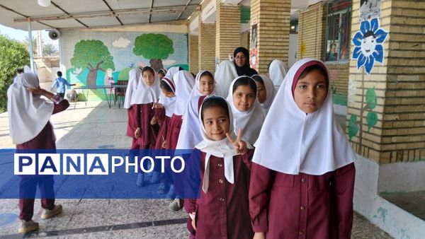 انتخابات شورای دانش‌آموزی دبستان شهید مطهری فین 