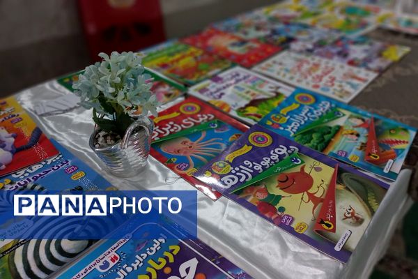 عطر علم و دانش در نمازخانه شهید جوادسرافراز اسلامشهر