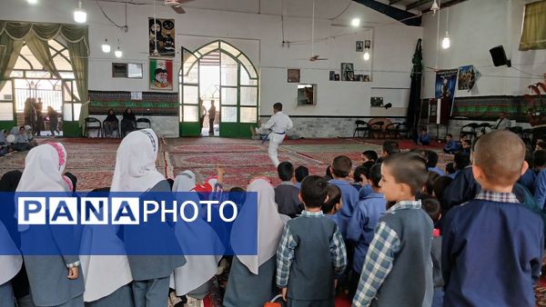 شادی‌ و‌ امید‌ در‌ دبستان‌ شهید‌ دیالمه‌ به‌ مناسبت‌ روز‌ جهانی‌ کودک‌