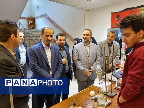 افتتاح نمایشگاه قطبی هنرستان‌های شهر تهران