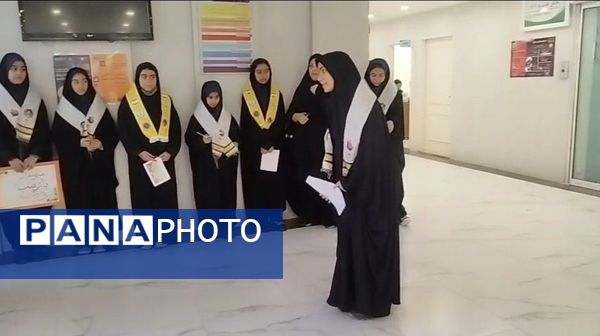 قدردانی  دختران پیشتاز دبیرستان شاهد تکتم از فرشتگان سفیدپوش بیمارستان ۱۷شهریور مشهد