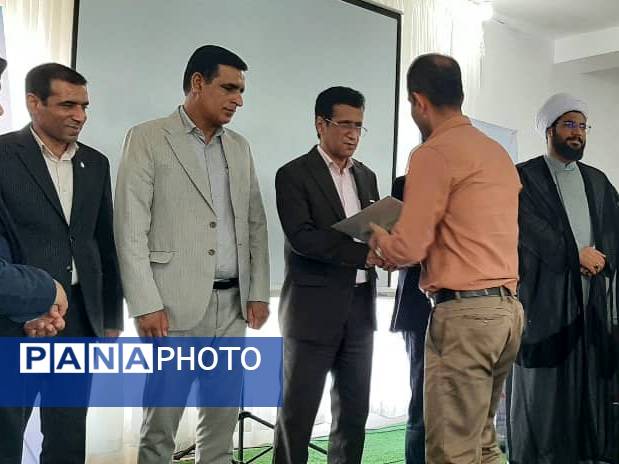 مراسم بزرگداشت روز معلم در میناب