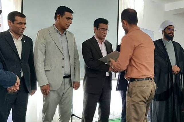 مراسم بزرگداشت روز معلم در میناب 
