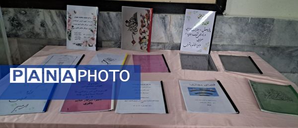 نمایشگاه هنری مدرسه انیس خوش قدم 