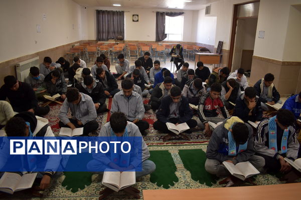 برنامه هماهنگ استانی «محفل معنوی قرآن و نماز جماعت» در نوخندان