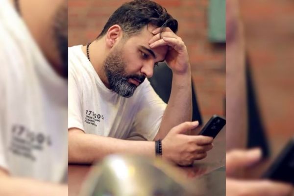 احسان علیخانی: در قلب بحران، مردم این خاک با هم همدل می‌شوند