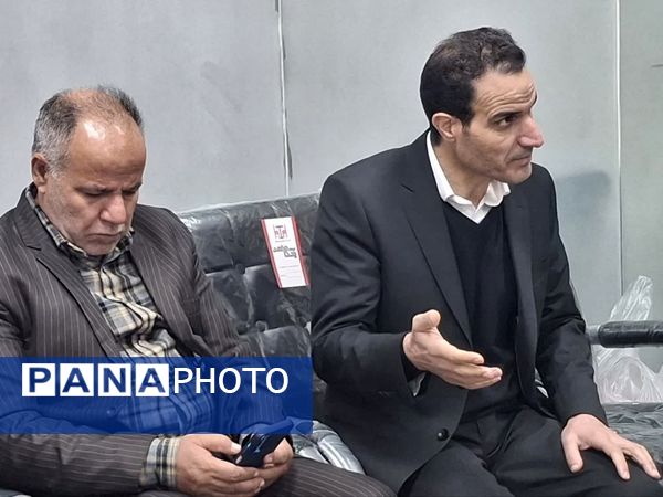 بازدید رئیس آموزش‌ و پرورش ناحیه ۲ از دبیرستان رحمت آیین یک