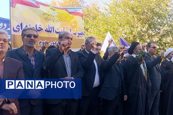 راهپیمایی سیزده آبان در شهرستان نیشابور