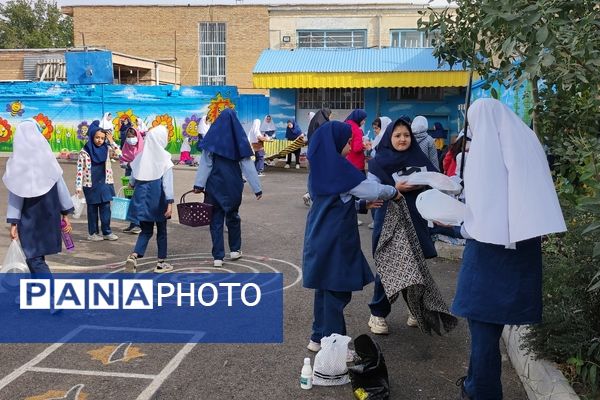 جشنواره غذای محلی و سالم در دبستان شهید خاقانی شهرستان شیروان