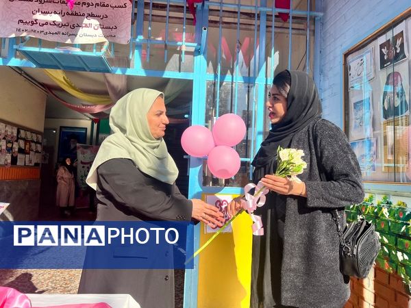 جشن ولادت حضرت زینب (س) و روز پرستار در دبستان المهدی ناحیه ۲ کرج