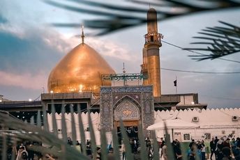 روشنایی خاموش،غربت جاوید