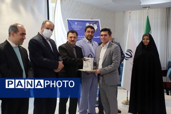 تجلیل از پژوهشگران برتر آموزش و پرورش استان آذربایجان شرقی