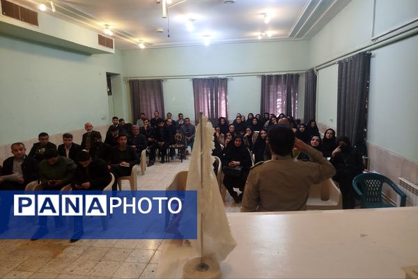 آغاز دوره توانمندسازی مربیان کاردان در کانون شهید باهنر لردگان