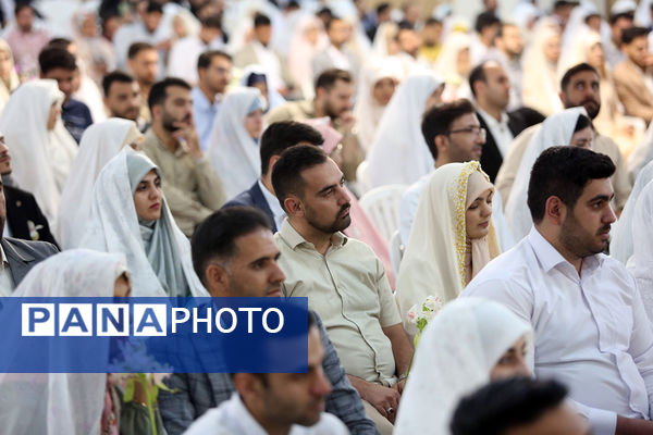 جشن ازدواج ۳۲۵ زوج جوان در حرم حضرت معصومه (س)