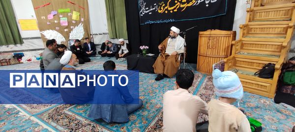 حضور ۷۲ دانش‌آموز دختر معتکف به نیت ۷۲ شهید کربلا در مسجد باب الحوائج شیروان