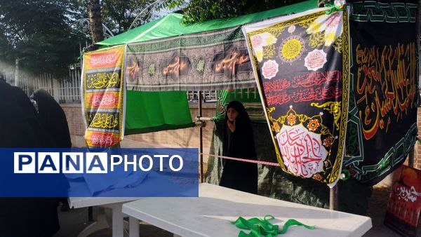 برپایی موکب بین راهی در مراسم پیاده روی جاماندگان اربعین شهرستان خلیل آباد 